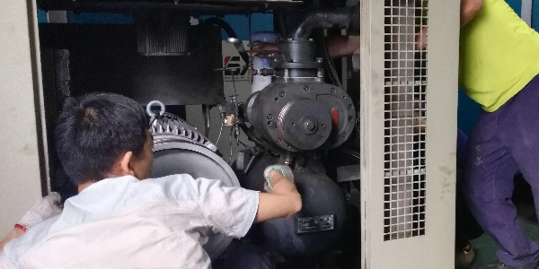 再生气量对干燥机效率有何影响？